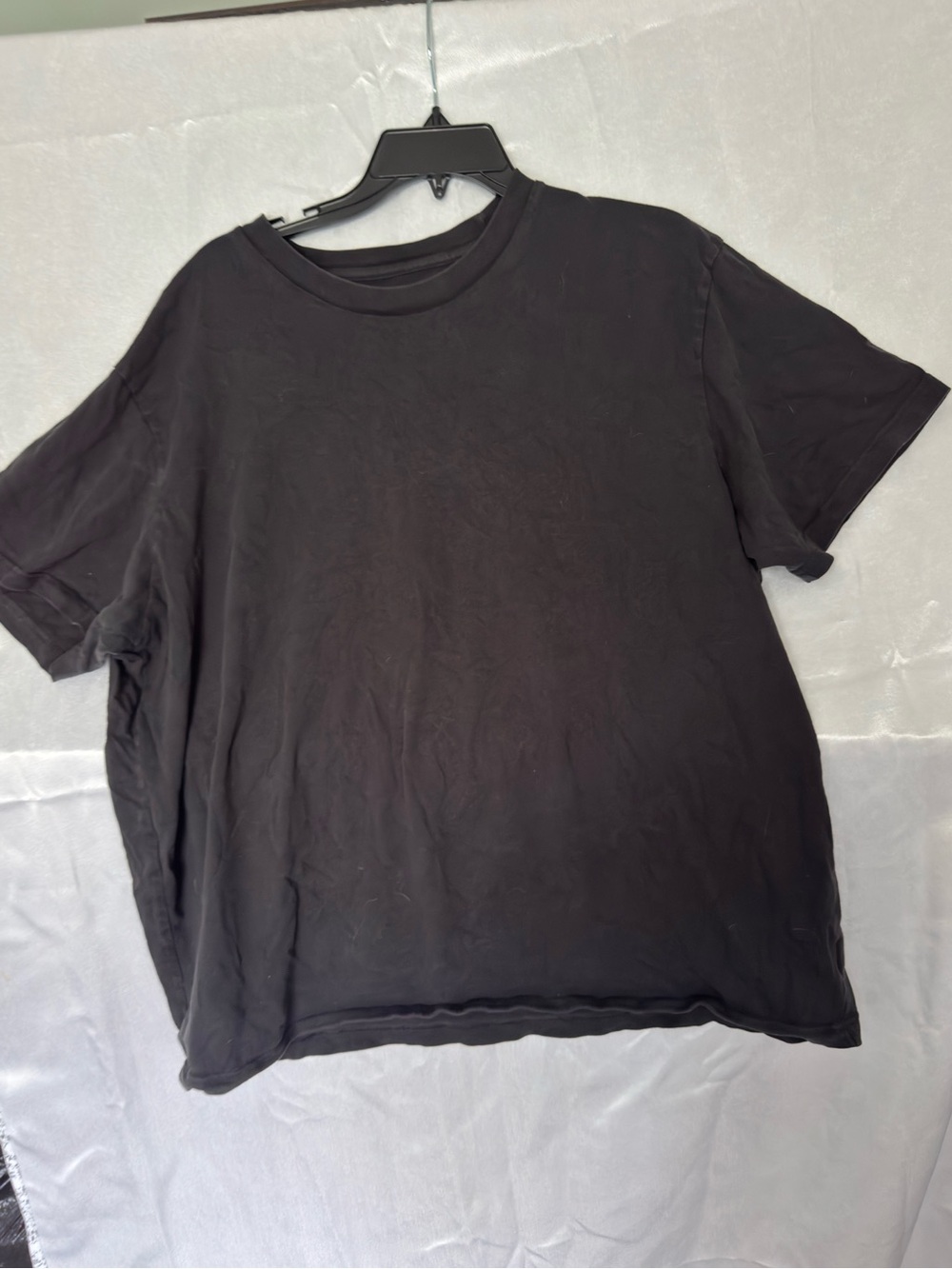 GAP Black Crewneck Short-Sleeve Tee